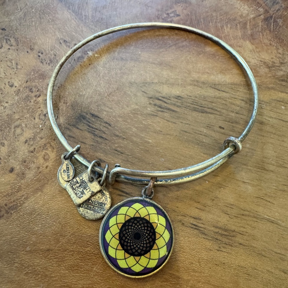 Gold-Tone Bracelet with Sunflower Charm